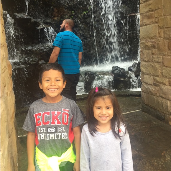 Meet your Posher, Jessica - Picture 6 of 10